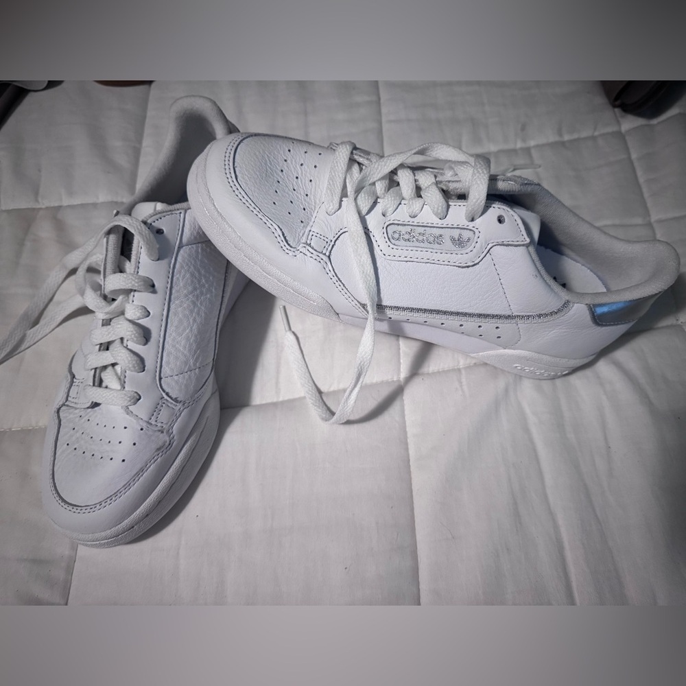 Adidas White Sneakers Classic Leather Design